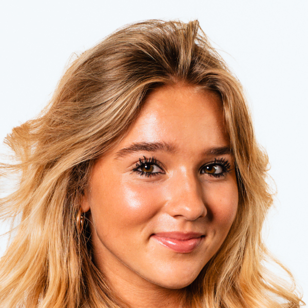 DeDe-Dance-docent-Sarah-th