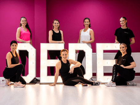 de klas voor het DEDE logo tijdens Fiesta WorkOut